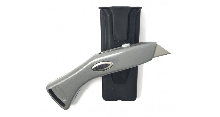 Cuter profesional metalico con cuchilla trapezoidal Medid 899