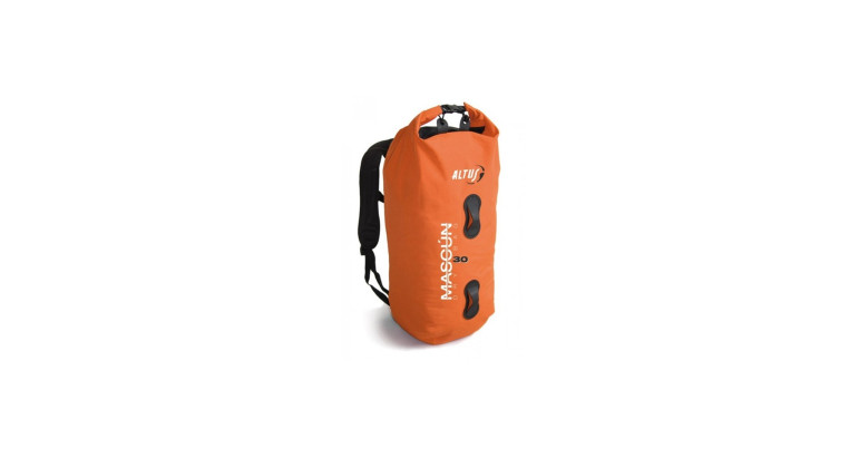 Mascun 30 naranja. Mochilas Altus.