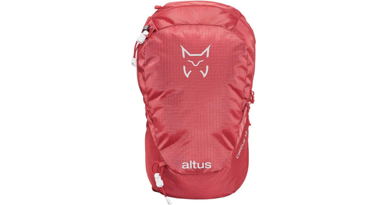 Mochila pequeña de altus para deporte de montaña