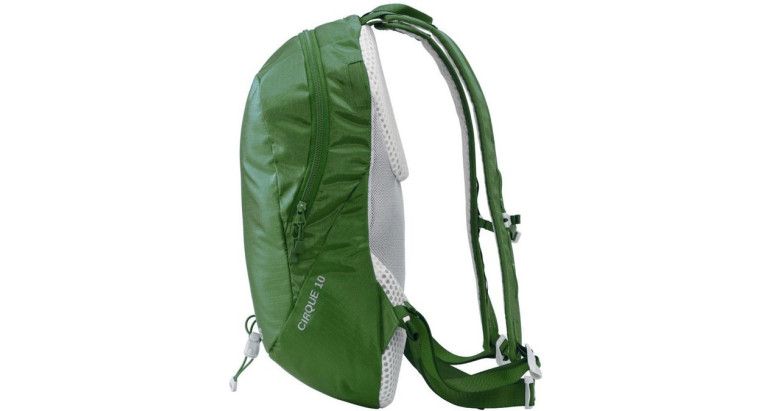 Pequeña mochila Altus para trekking y deportes de montaña