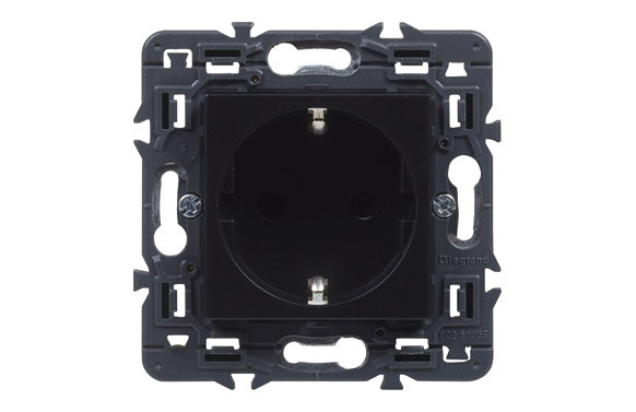 BASE ENCHUFE ELEC 9X9X3,8CM EMP TOMA TIERRA ABS DARK VALENA 