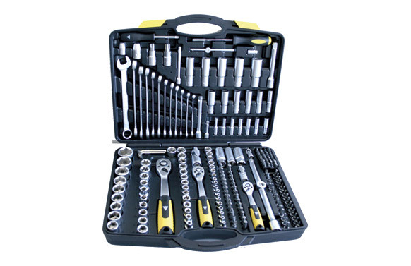 MALETIN LLAVES VASO HEXAGONALES DE ½\"Y ¼\" Y 3/8\" CARRACA 72 DIENTES 219 PIEZAS CROMO VANADIO