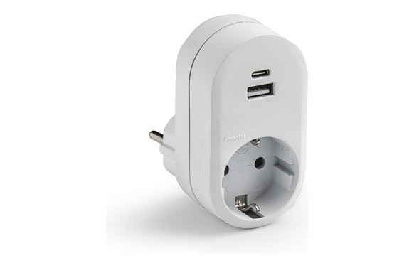ADAPTADOR FRONTAL 1 TOMA 2 USB A+C BLANCO 16A 250V