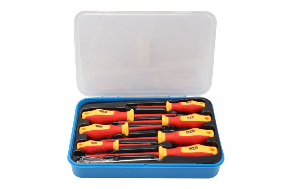 JUEGO DE DESTORNILLADORES AISLADOS 8 PIEZAS