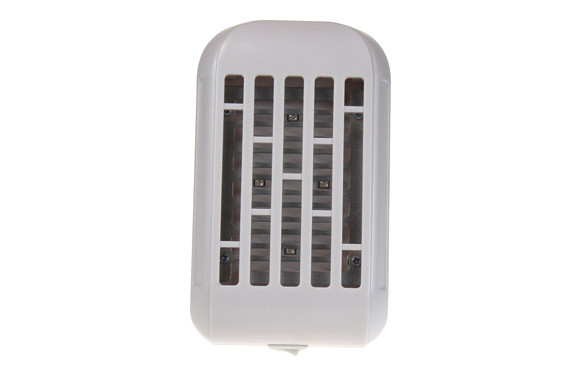 ANTIMOSQUITOS ENCHUFABLE 0,5 W PARA 30 M2