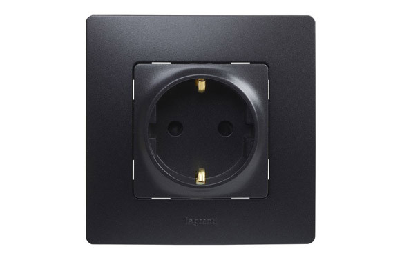 BASE ENCHUFE 2P+T EMPOTRAR NEGRO SERIE NILOE