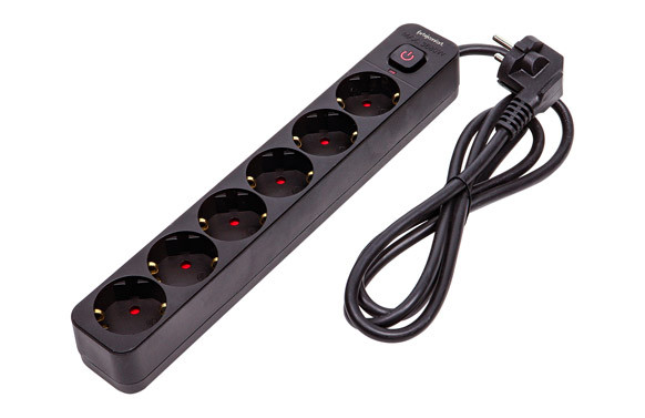 BASE MULTIPLE CON INTERRUPTOR NEGRO 6 TOMAS 1,5MT