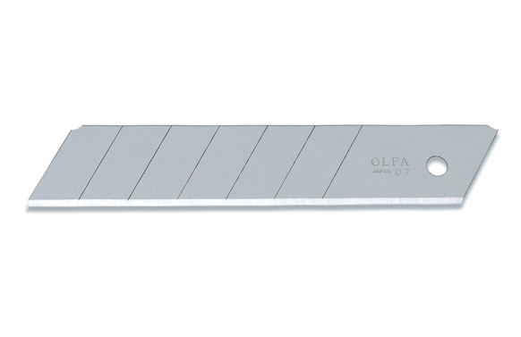 CUCHILLA CUTER 18 MM LB-50 (50 UNID)