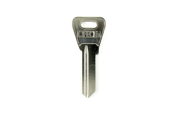 LLAVE ACERO MCM-4D