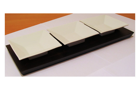ENTREMESERO 3 PIEZAS PORCELANA BASE MADERA