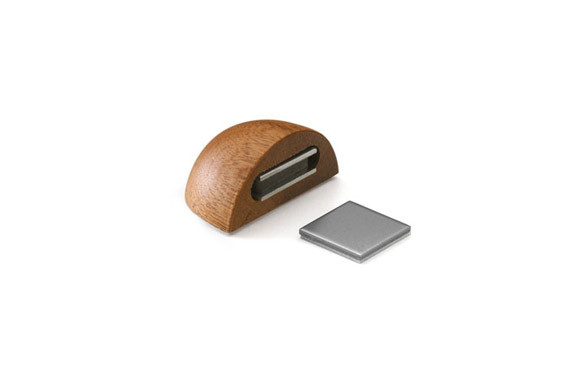 RETENEDOR ADHESIVO MAGNETICO (BL 1U) SAPELLY