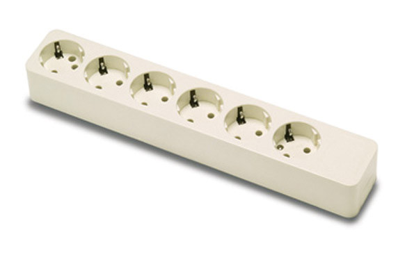 BASE MULTIPLE SIN INTERRUPTOR 6 TOMAS