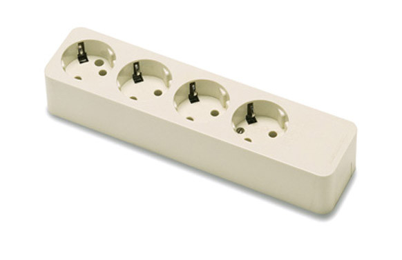 BASE MULTIPLE SIN INTERRUPTOR 4 TOMAS
