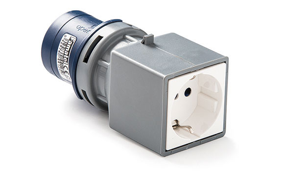 ADAPTADOR INDUSTRIAL IP44 2P+T BASE 2P