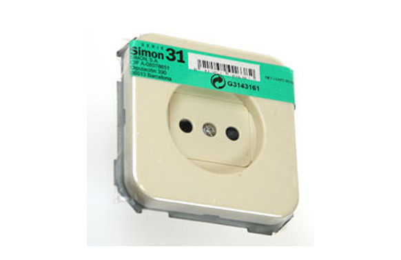 BASE ENCHUFE 2P BLANCO SERIE 31