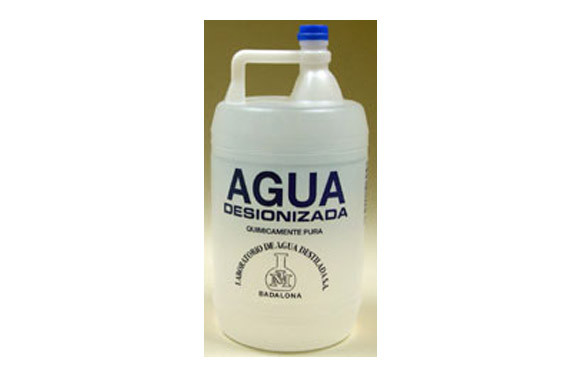 AGUA DESTILADA 5 LITROS