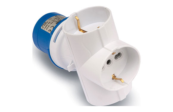 ADAPTADOR INDUSTRIAL IP44 2P+T 3BASE 2P