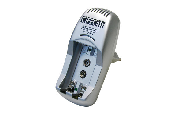 CARGADOR PILAS NIMH AA/AAA/6F22 +2AA