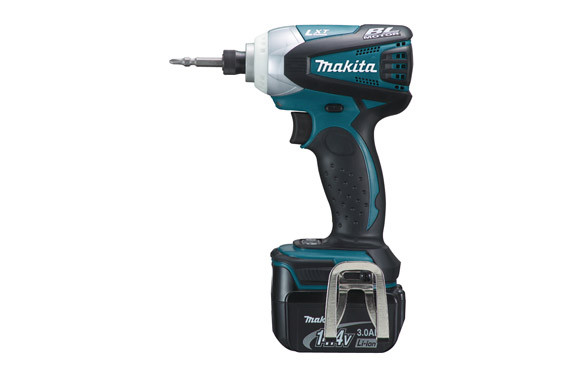ATORNILLADOR IMPACTO A BATERIA BTD132RFE