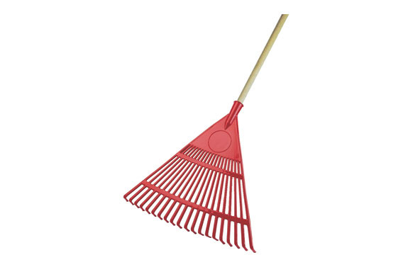 ESCOBA POLIPROPILENO 20 DIENTES 45CM CON MANGO DE MADERA DE 130 CM.