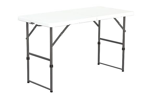 MESA MULTIUSO COLECTIVIDAD ALTURA AJUSTABLE A122 X F 61 X H 73 CM