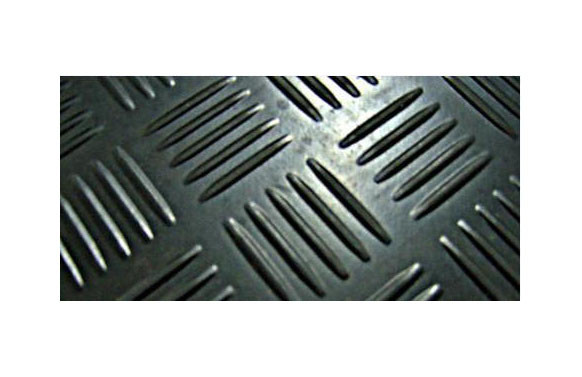 PAVIMENTO CAUCHO ESTRIBERA CHECKER NEGRO ROLLO DE 10 M. X 1,4 M. DE ANCHO
