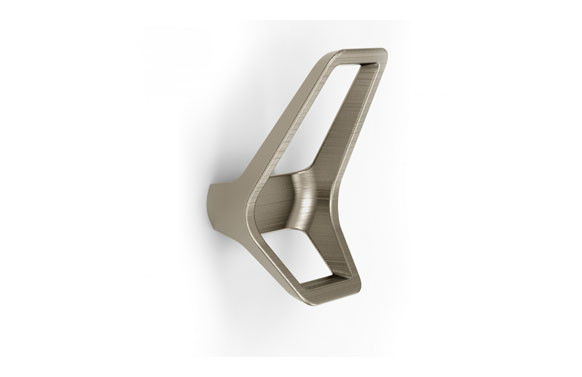 COLGADOR METALICO NIQUEL CEPILLADO 104X 69 MM