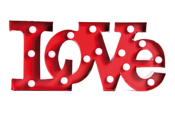 FIGURA METAL CON LEDS LOVE