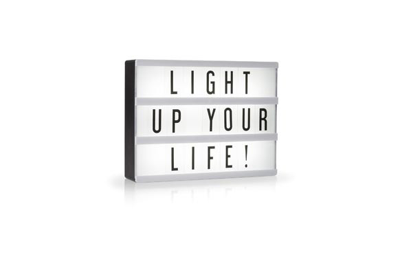 LAMPARA LED BOX INCLUYE JUEGO DE LETRAS A5