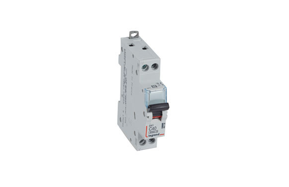 MAGNETOTERMICO DX3 P + N C40 1 MODULO6/40KA-P/NEGRA