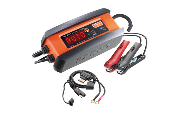 CARGADOR / MANTENEDOR DE BATERIAS 12 V - 3 A TOTALMENTE AUTOMÁTICO