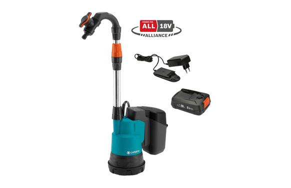 BOMBA AGUAS LIMPIAS 2000/2 P4A BATERIA 18 V 2,5 AH