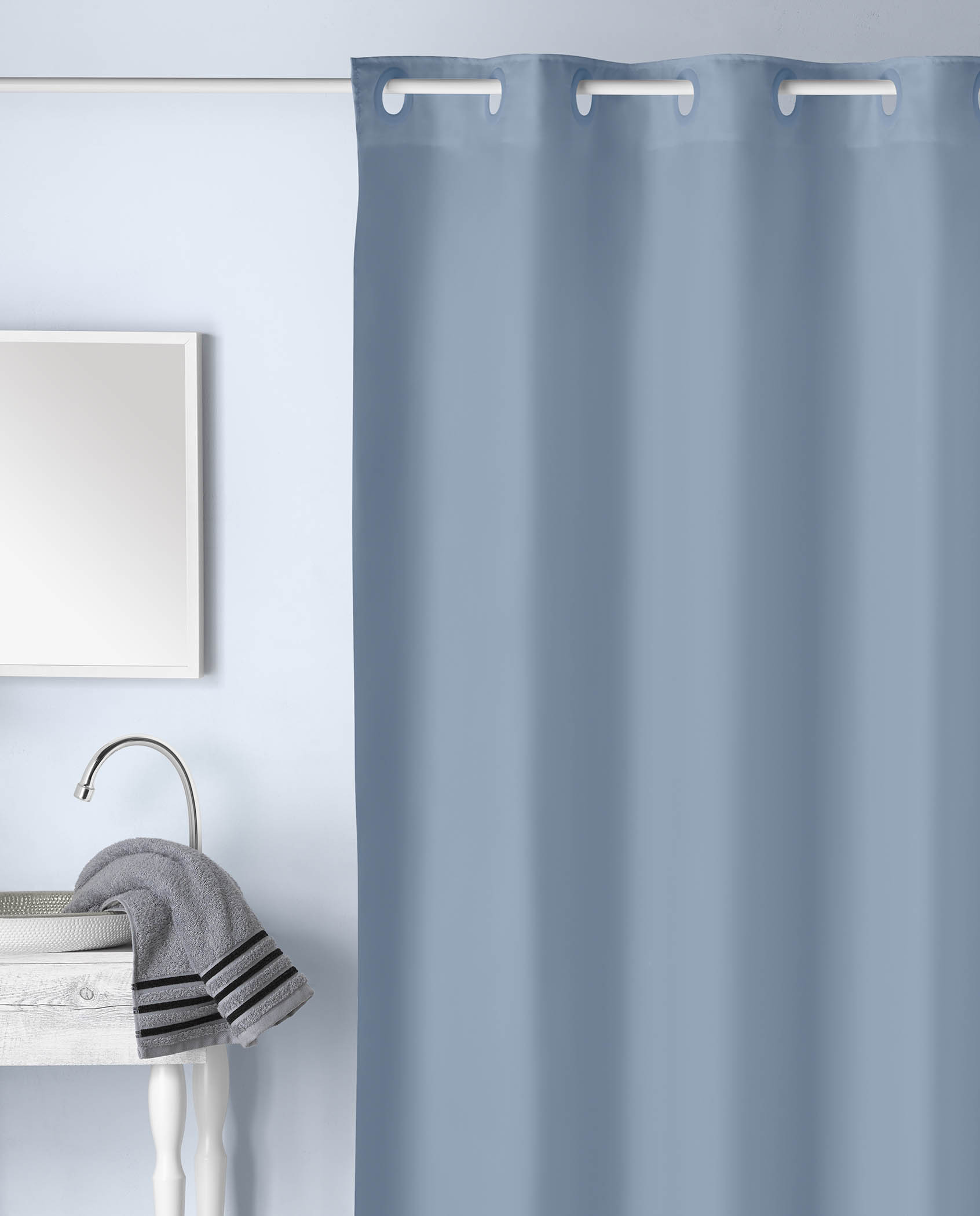 CORTINA BAÑO POLIESTER MAGICA AZUL 180 X 200 CM