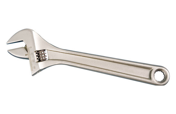LLAVE AJUSTABLE 6\" / 150 MM APERTURA 24 MM