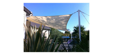 Cercado y ocultacion jardin - TOLDO VELA SOMBREO TRIANGULAR POLYESTER 160GR 05X05X05M CREMA